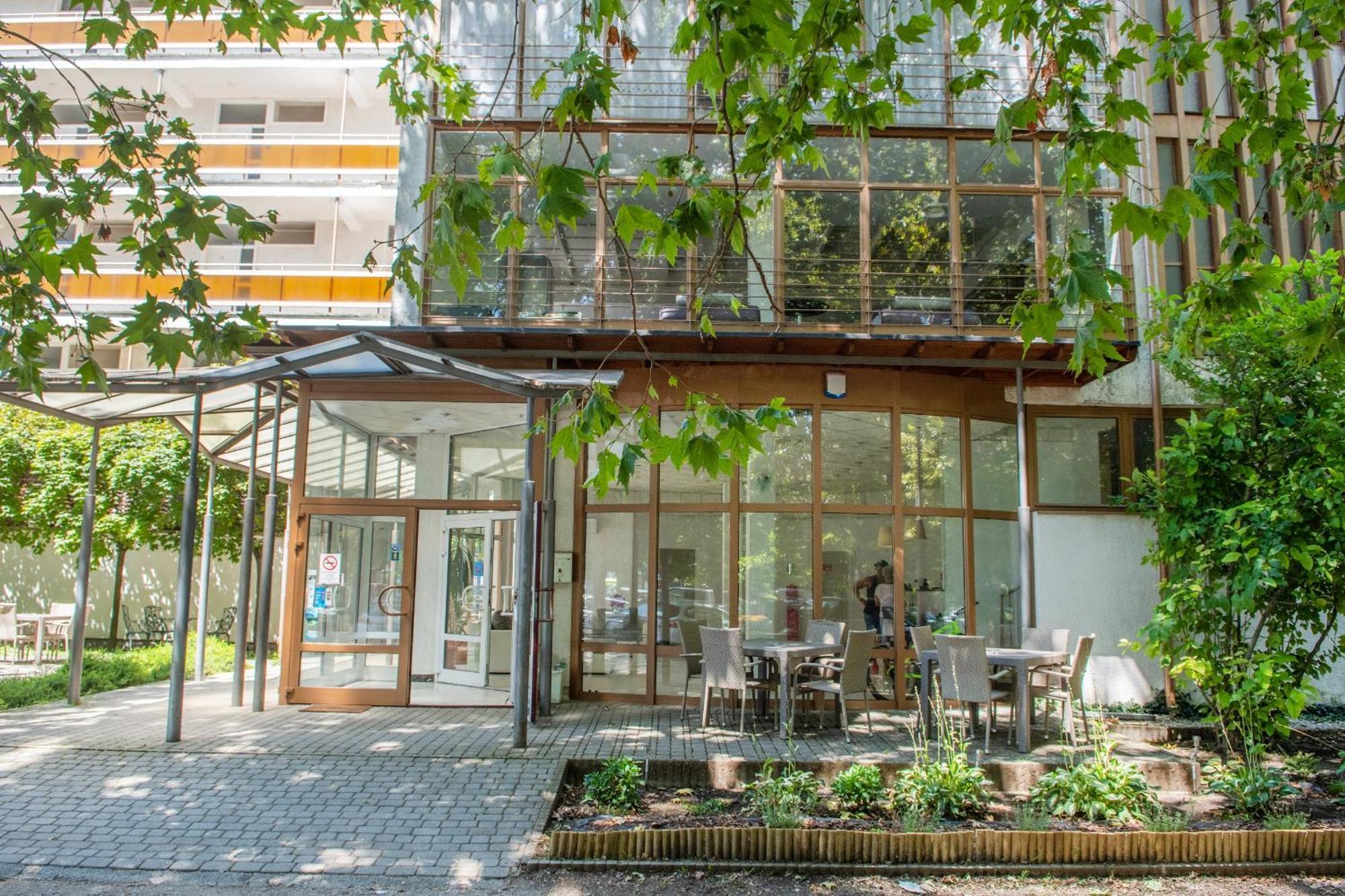 Ce Napfeny Hotel Шіофок Екстер'єр фото