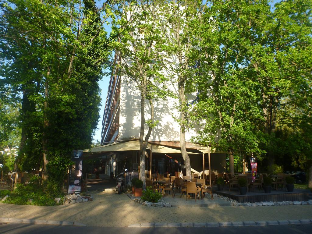 Ce Napfeny Hotel Шіофок Екстер'єр фото