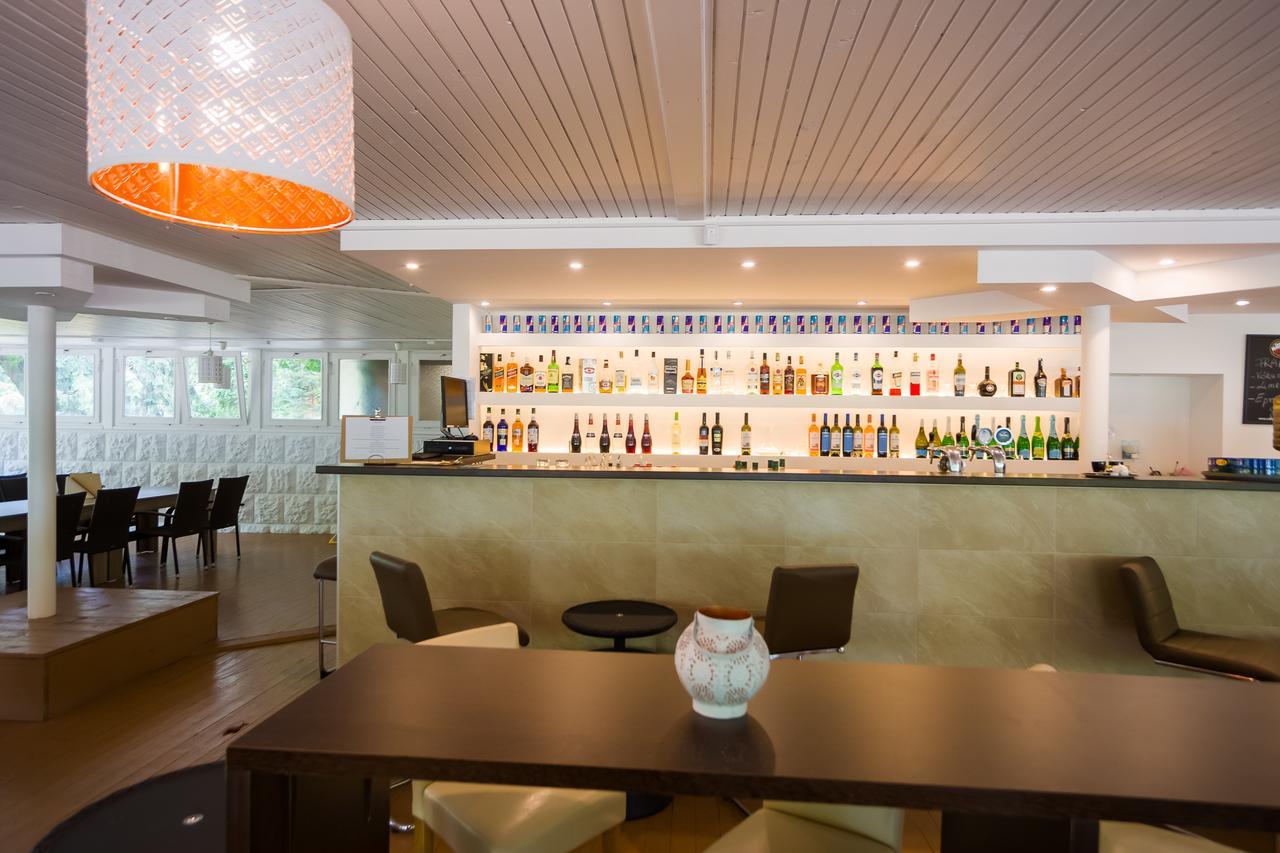 Ce Napfeny Hotel Шіофок Екстер'єр фото
